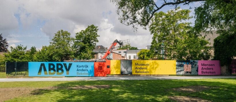 Abby Museum Kortrijk Small